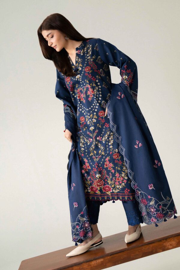 U3PE-NISHA26WV1-151-_10 Nishat Linen Every Version of You Winter 26 3 Piece - Digital Printed Embroidered Suit