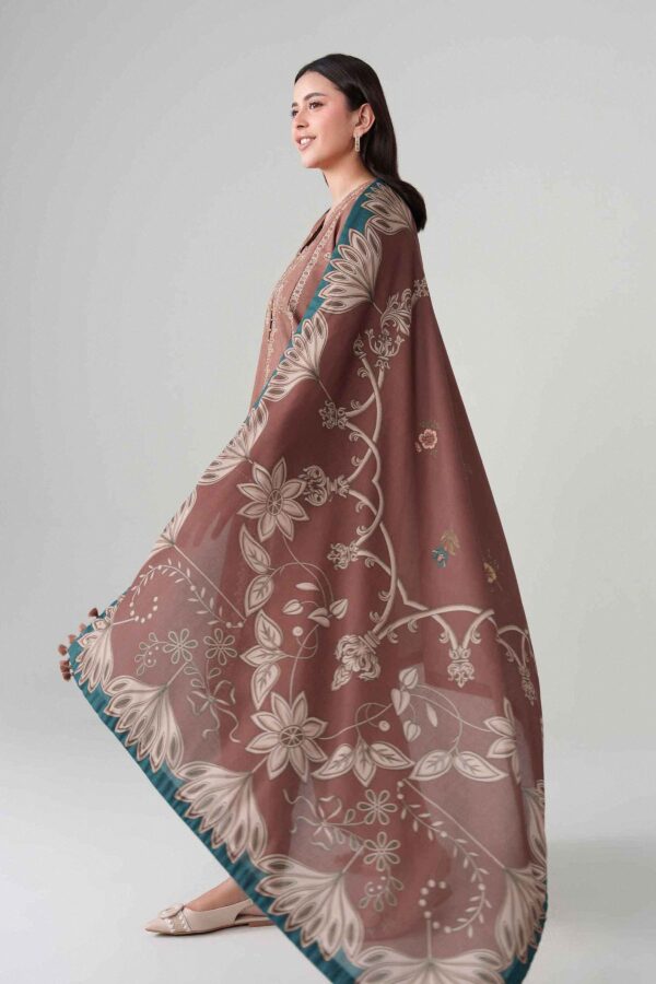 U3pe-nisha26wv1-159-_14 Nishat Linen Every Version of You Winter 26 3 Piece - Digital Printed Embroidered Suit– U3PE-NISHA26WV1-159- 14
