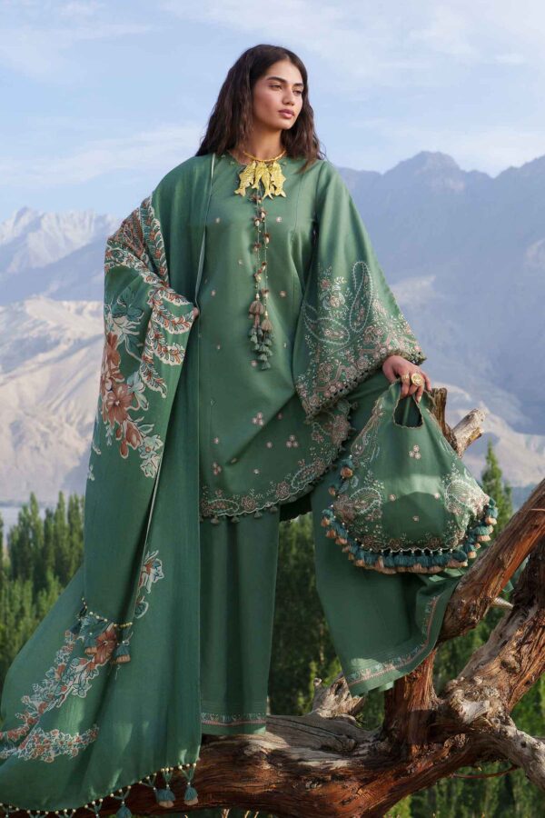 U3PE-NISHA26WV1-205-_3 Nishat Linen Every Version of You Winter 26 3 Piece - Printed Embroidered Suit - U3PE-NISHA26WV1-205