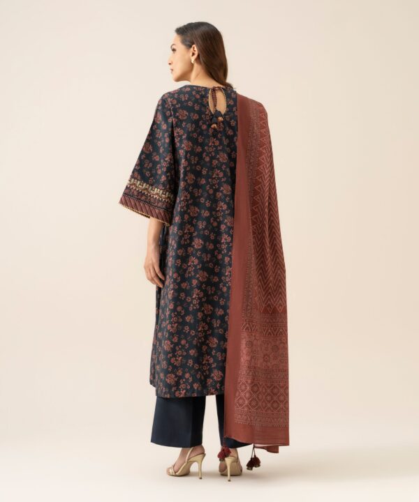 U3pedy26v967_5 Sapphire Unstitched Fall Winter 26 3 Piece - Embroidered Light Khaddar Suit | U3PEDY26V967– U3PEDY26V967 5
