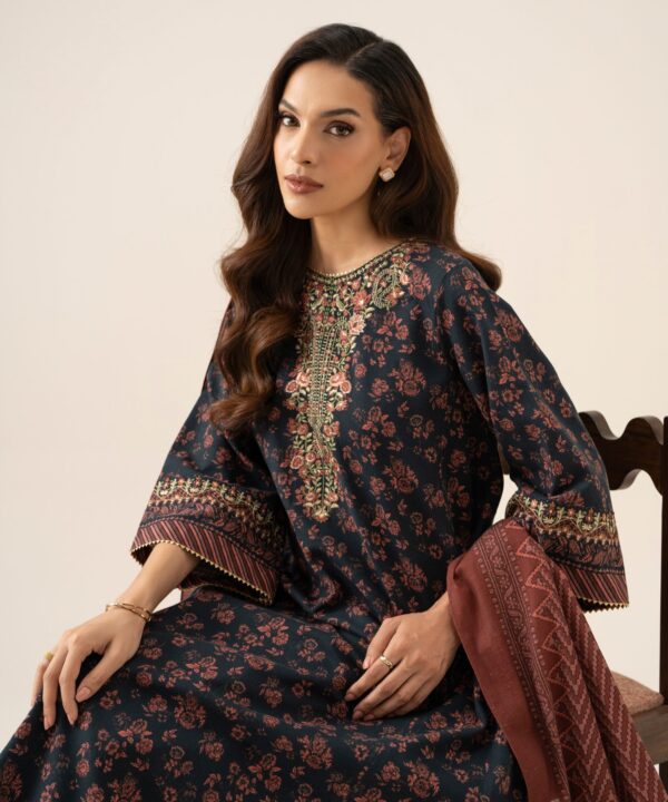 U3pedy26v967_6 Sapphire Unstitched Fall Winter 26 3 Piece - Embroidered Light Khaddar Suit | U3PEDY26V967– U3PEDY26V967 6