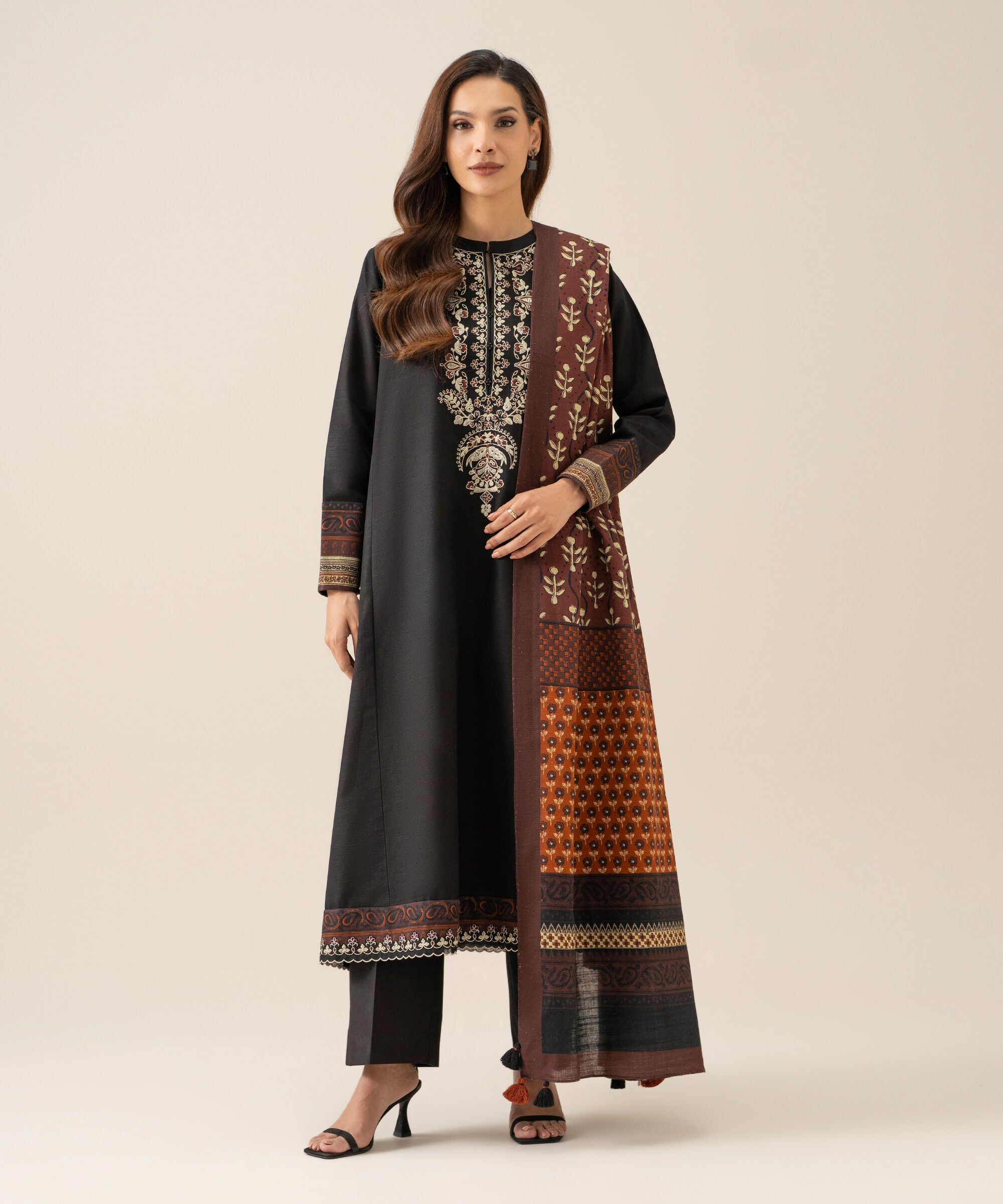 U3pedy26v969_2 Sapphire Unstitched Fall Winter 26 3 Piece - Embroidered Light Khaddar Suit | U3PEDY26V969