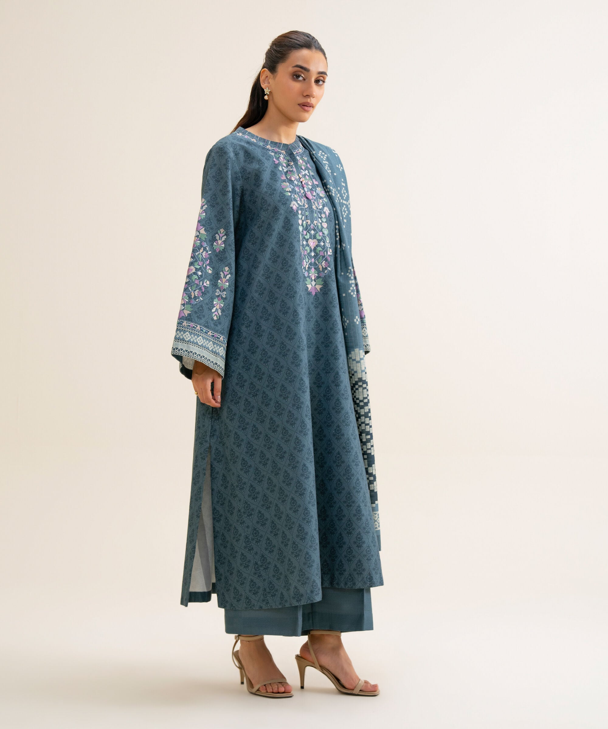 U3pedy26v975_5 Sapphire Unstitched Fall Winter 26 3 Piece - Embroidered Light Khaddar Suit | U3PEDY26V975– U3PEDY26V975 5