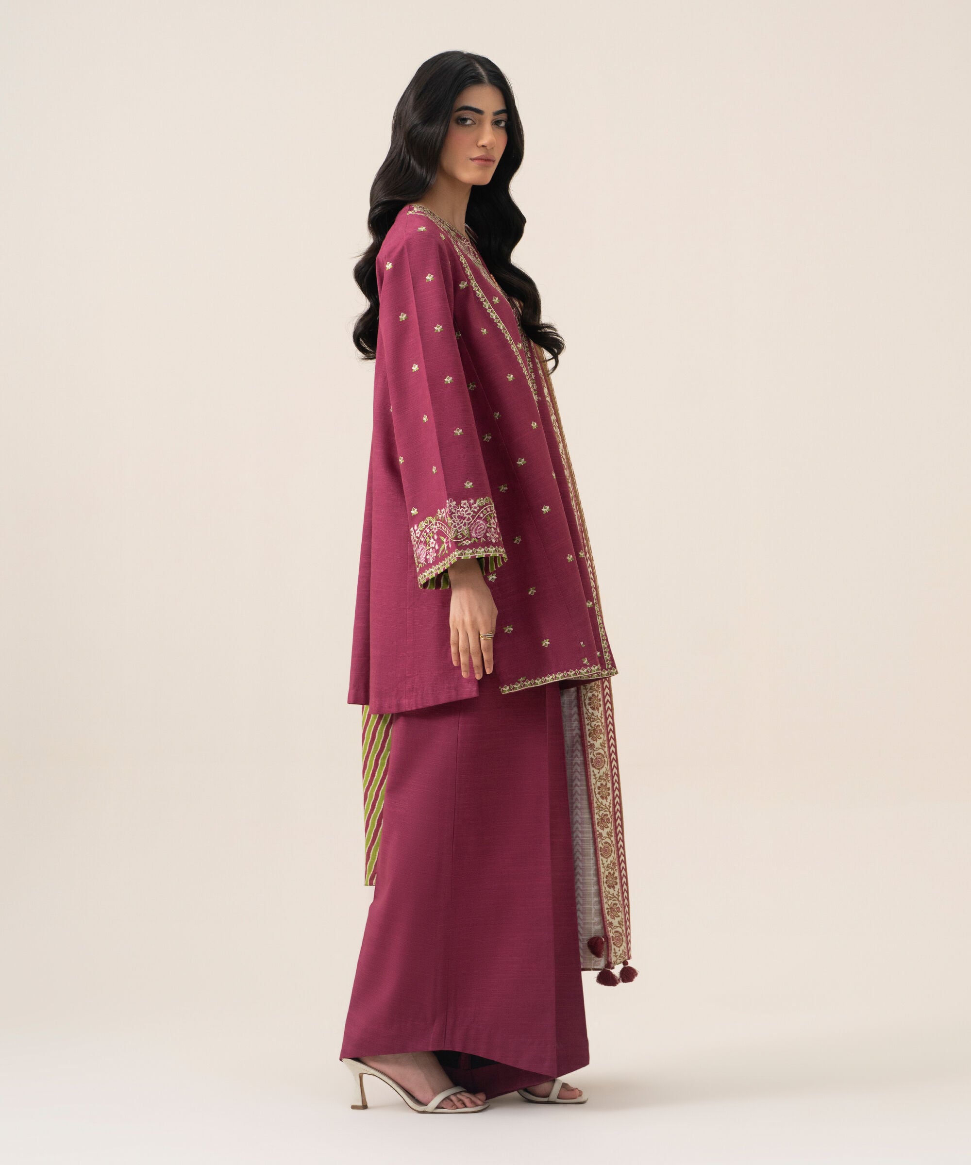 U3pesg26v911_4 Sapphire Unstitched Fall Winter 26 3 Piece - Embroidered Khaddar Suit | U3PESG26V911– U3PESG26V911 4