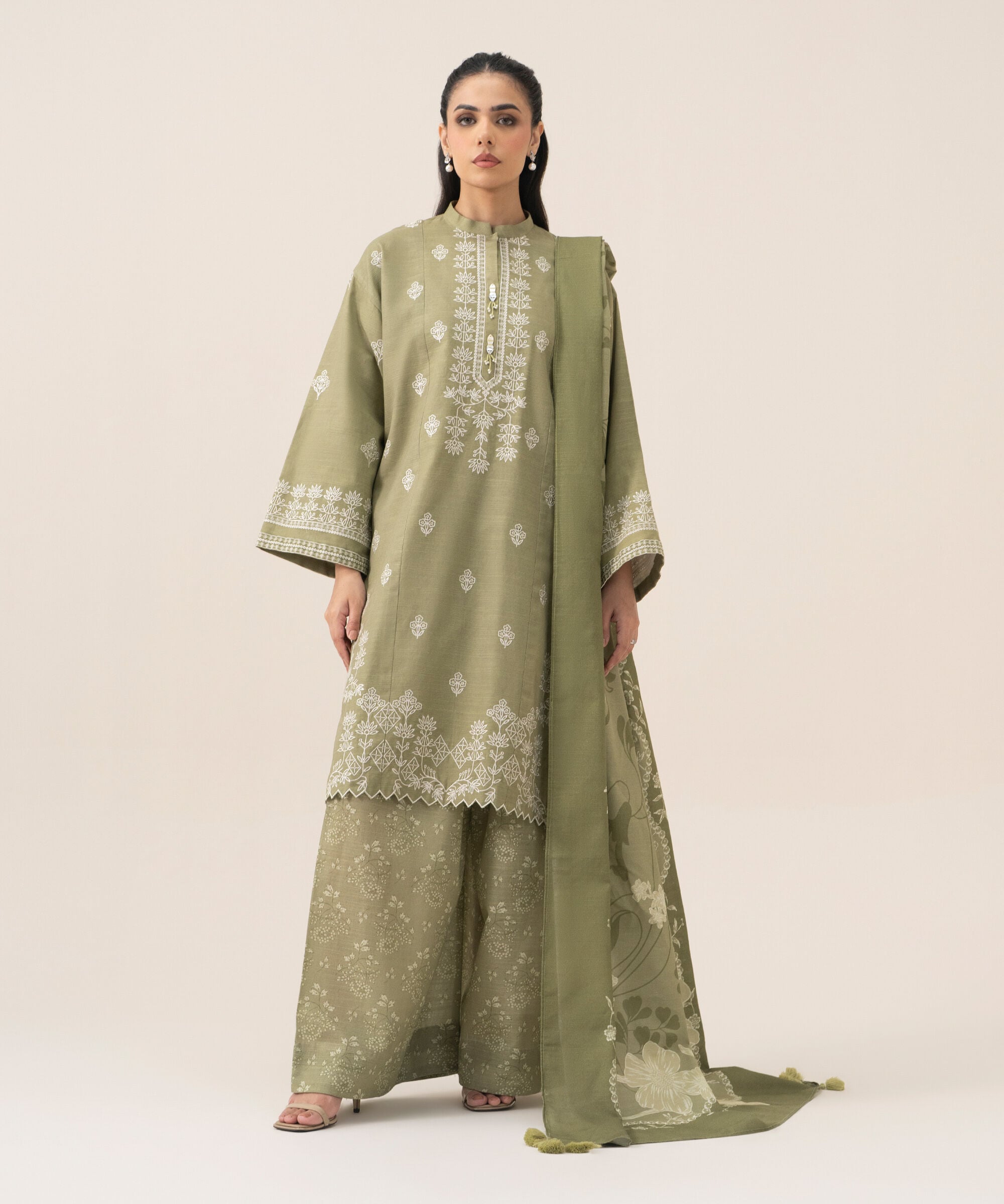 U3pesg26v915_3 Sapphire Unstitched Fall Winter 26 3 Piece - Embroidered Khaddar Suit | U3PESG26V915– U3PESG26V915 3
