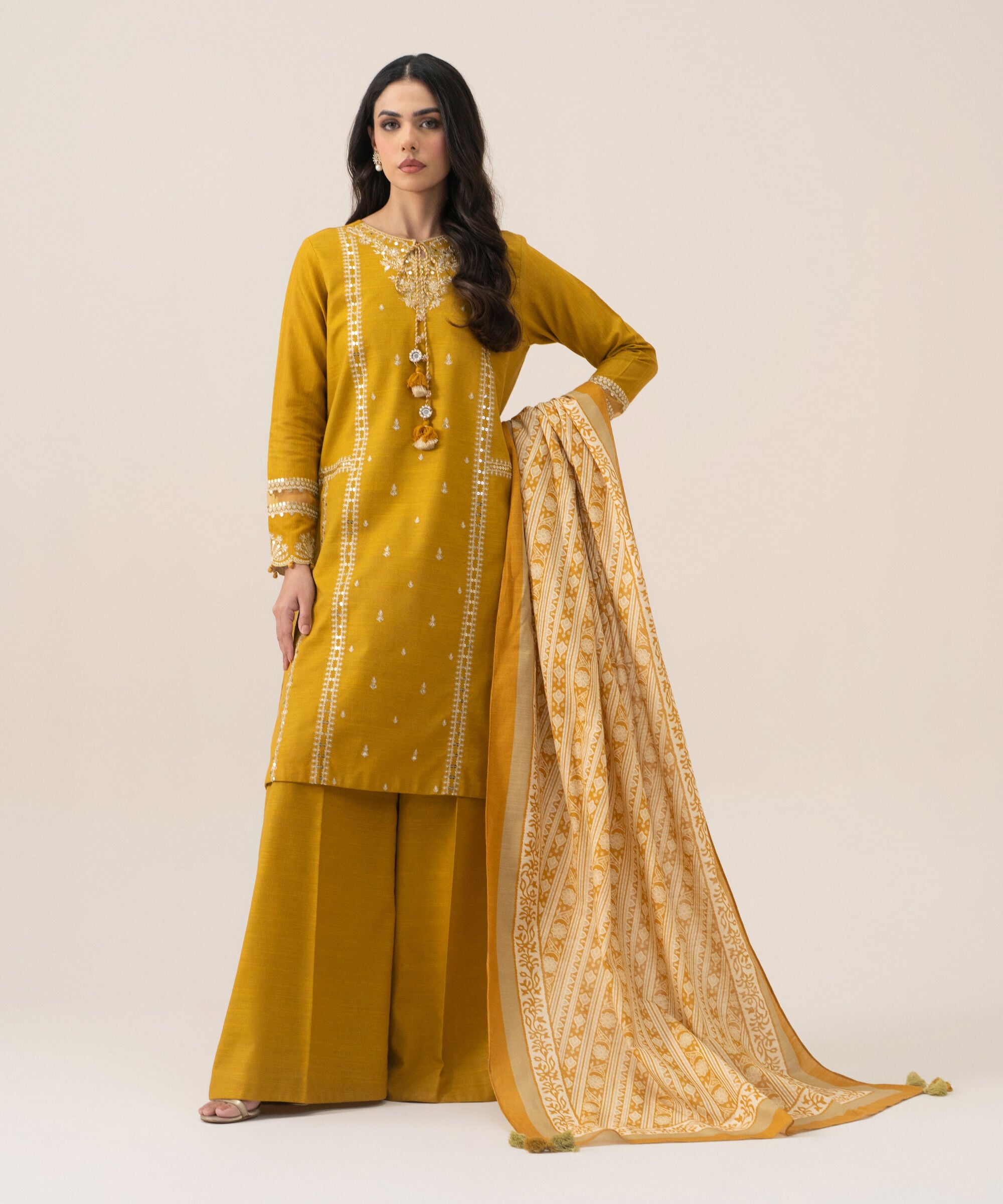 U3pesg26v923_2 Sapphire Unstitched Fall Winter 26 3 Piece - Embroidered Khaddar Suit | U3PESG26V923