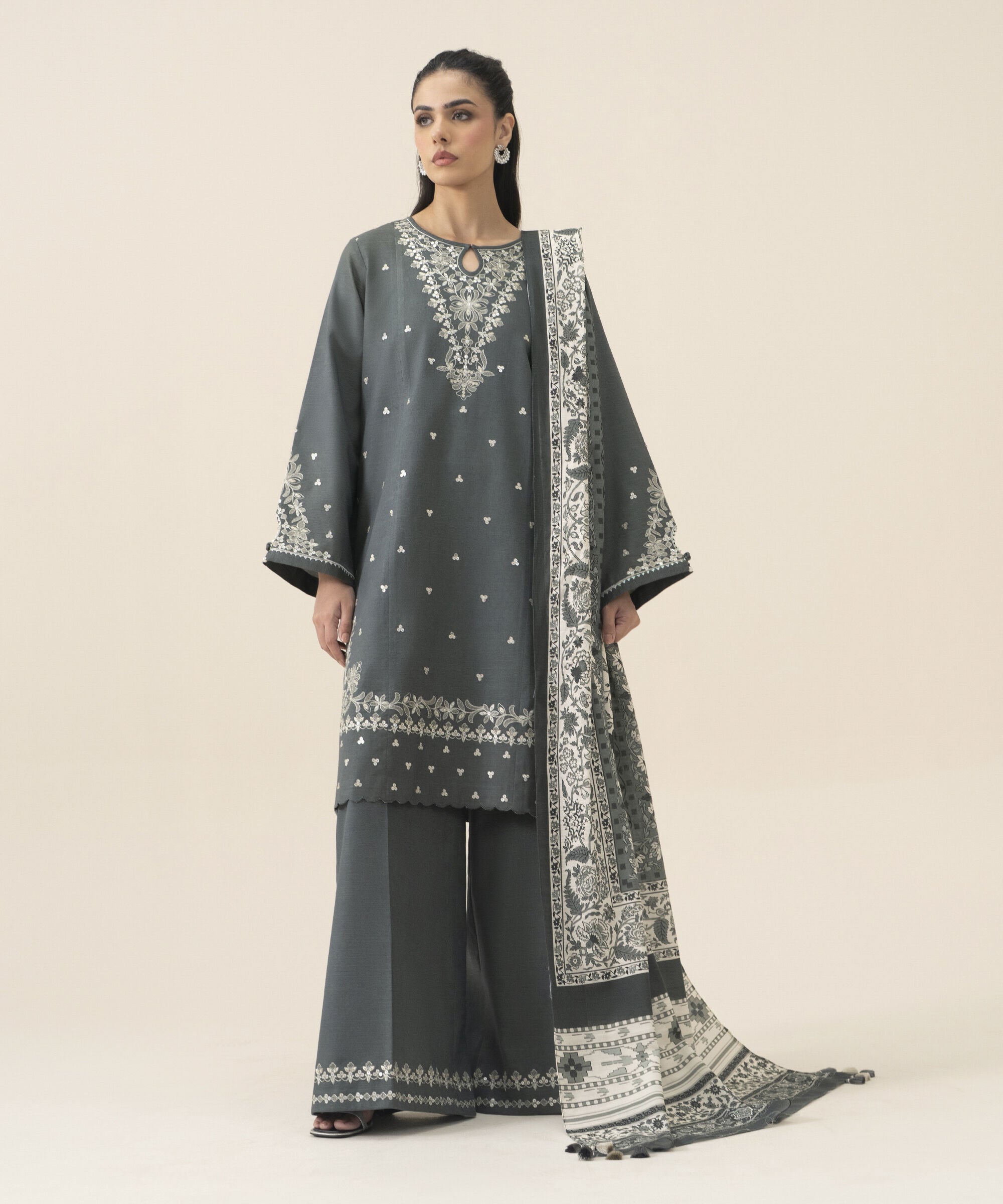 U3pesg26v925_2 Sapphire Unstitched Fall Winter 26 3 Piece - Embroidered Khaddar Suit | U3PESG26V925
