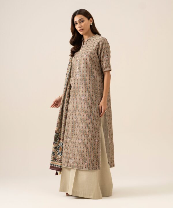 U3pesg26v937_4 Sapphire Unstitched Fall Winter 26 3 Piece - Embroidered Light Khaddar Suit | U3PESG26V937– U3PESG26V937 4
