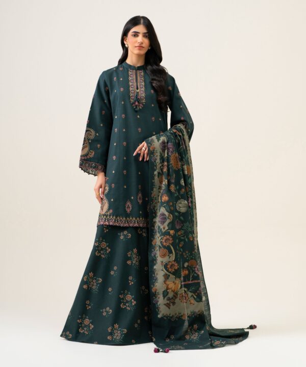 U3PESG26V958_2 Sapphire Unstitched Fall Winter 26 3 PIECE - EMBROIDERED LIGHT KHADDAR SUIT | U3PESG26V958