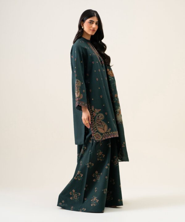 U3PESG26V958_3 Sapphire Unstitched Fall Winter 26 3 PIECE - EMBROIDERED LIGHT KHADDAR SUIT | U3PESG26V958– U3PESG26V958 3