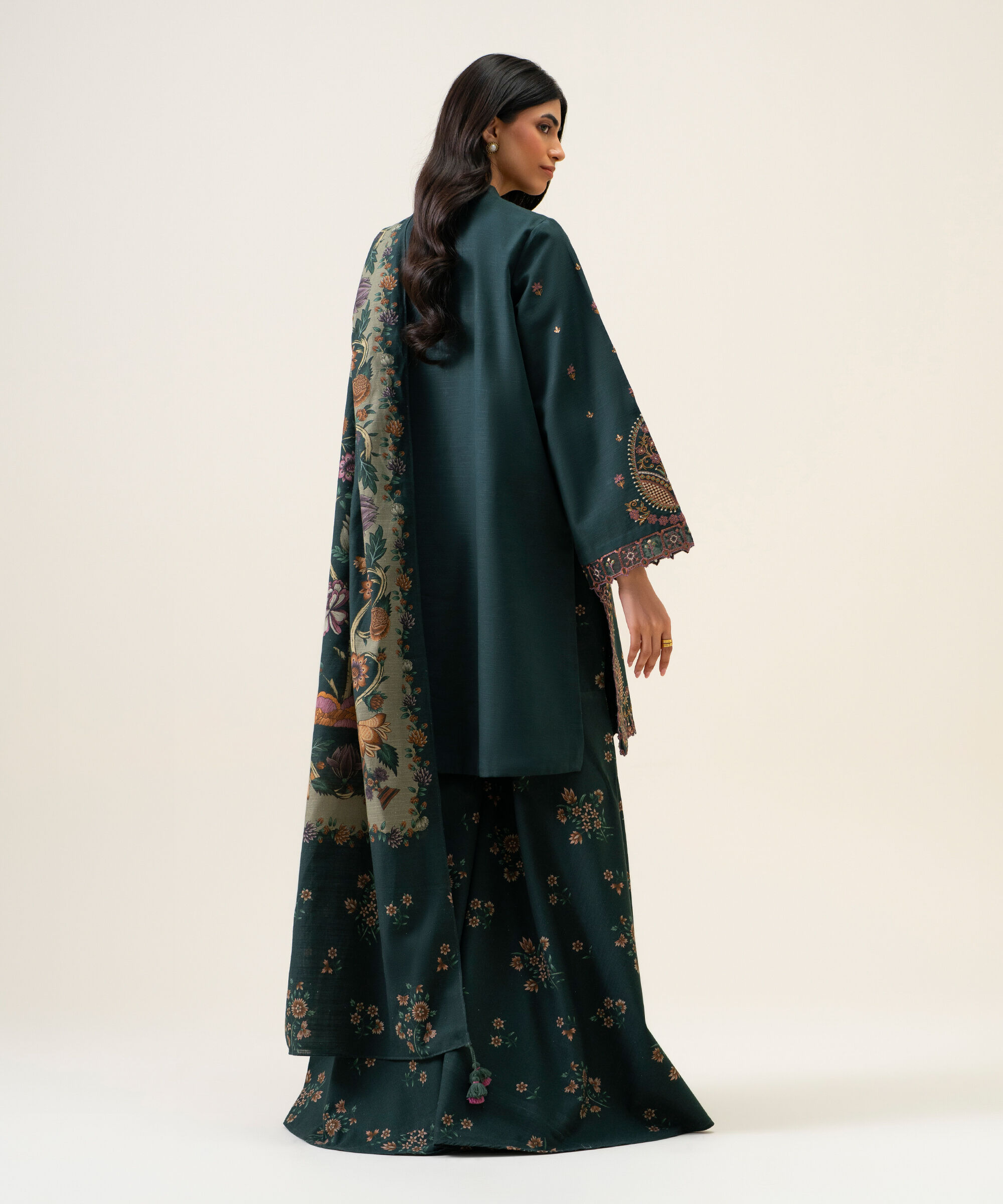 U3pesg26v958_4 Sapphire Unstitched Fall Winter 26 3 PIECE - EMBROIDERED LIGHT KHADDAR SUIT | U3PESG26V958– U3PESG26V958 4