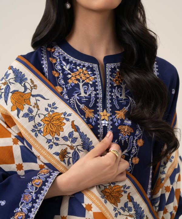 U3pesgs26v99_6 Sapphire Unstitched Fall Winter 26 3 Piece - Embroidered Khaddar Suit | U3PESGS26V99– U3PESGS26V99 6