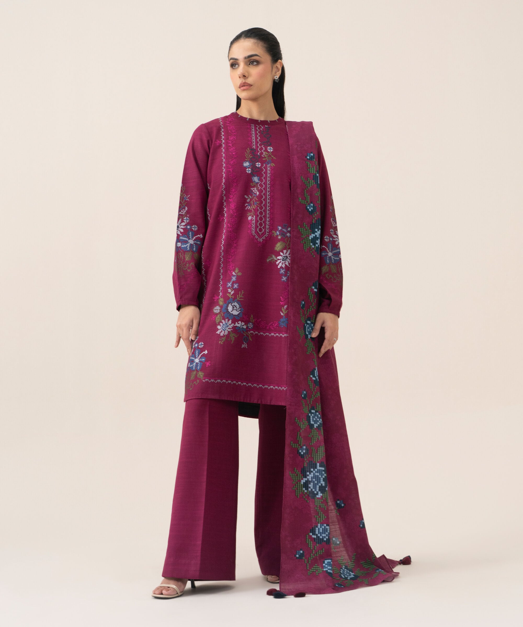 U3pest26v914_2 Sapphire Unstitched Fall Winter 26 3 Piece - Embroidered Khaddar Suit | U3PEST26V914
