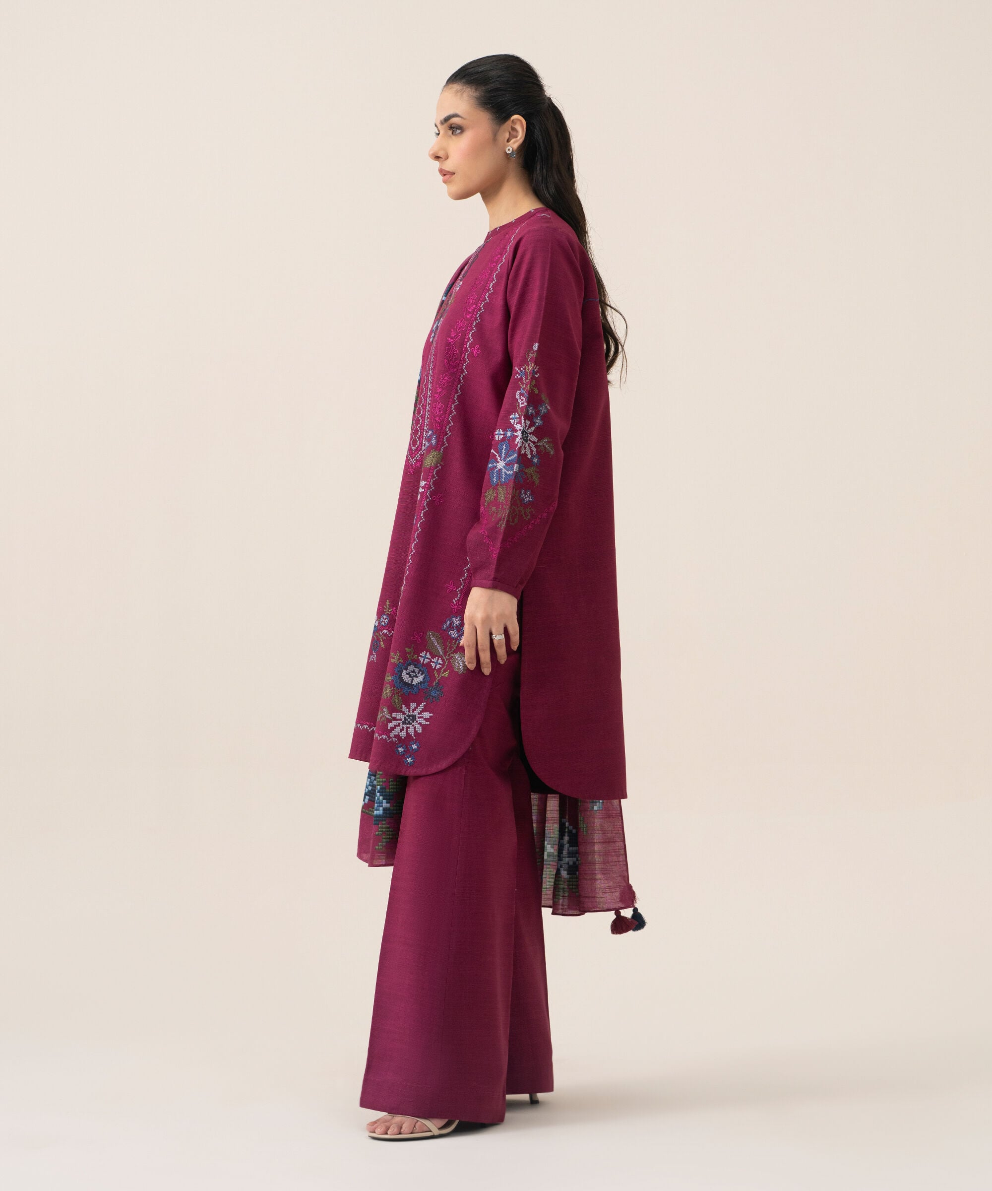 U3pest26v914_3 Sapphire Unstitched Fall Winter 26 3 Piece - Embroidered Khaddar Suit | U3PEST26V914– U3PEST26V914 3