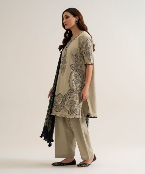 U3pest26v933_4 Sapphire Unstitched Fall Winter 26 3 PIECE - EMBROIDERED LIGHT KHADDAR SUIT | U3PEST26V933– U3PEST26V933 4