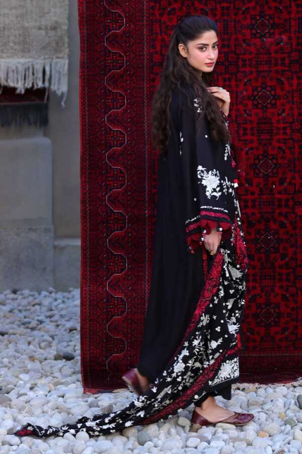 Untitled-1_0000_7i0a3659 Cross Stitch Winter Unstitched 26 RAVEN ORCHID-3PC MARINA EMBROIDERED SUIT– Untitled-1 0000 7I0A3659