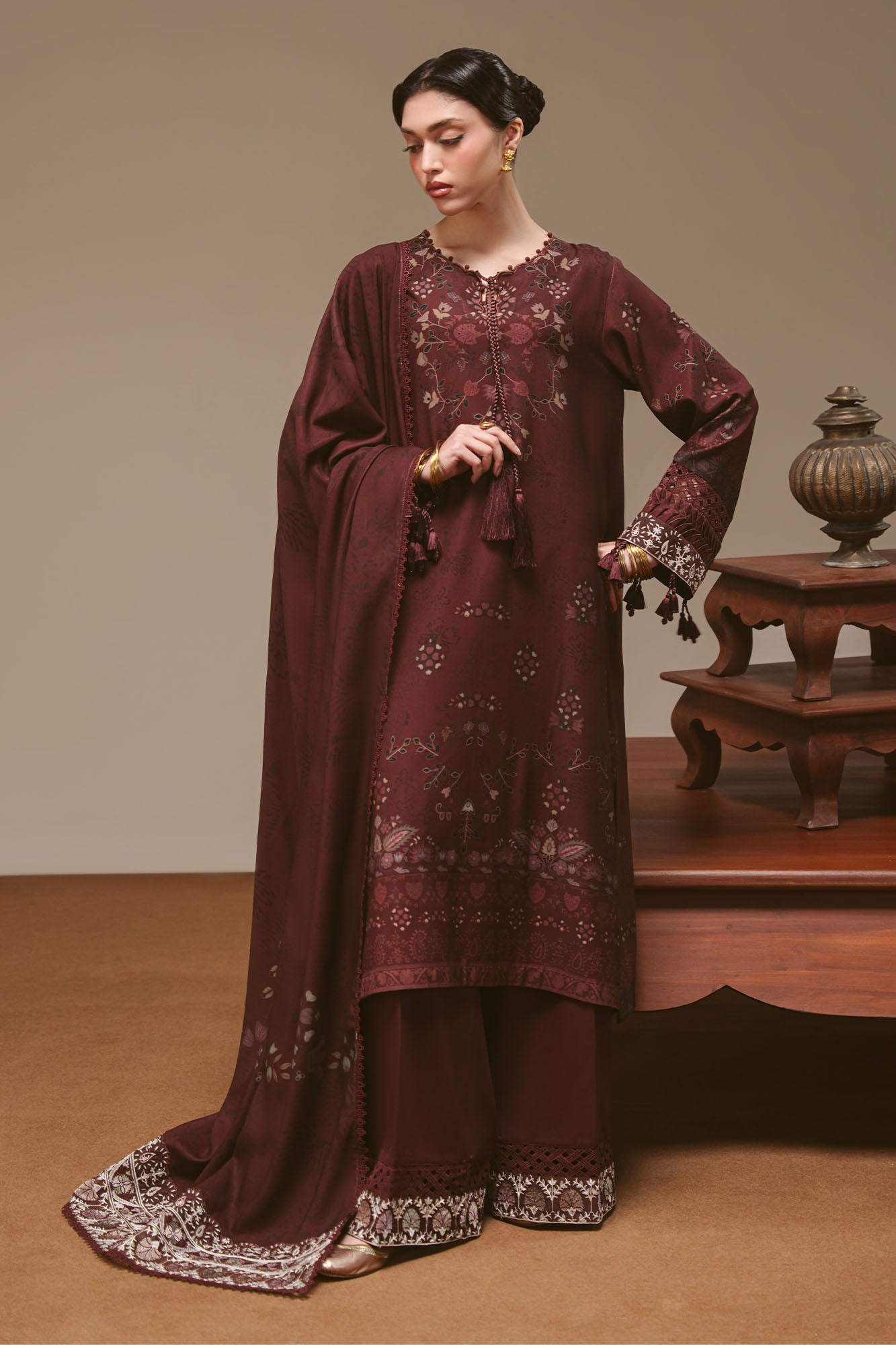 Untitled-1_0000_dsc01252 Cross Stitch Winter Unstitched 26 TERA THREADS- 3PC MARINA PRINTED SUIT