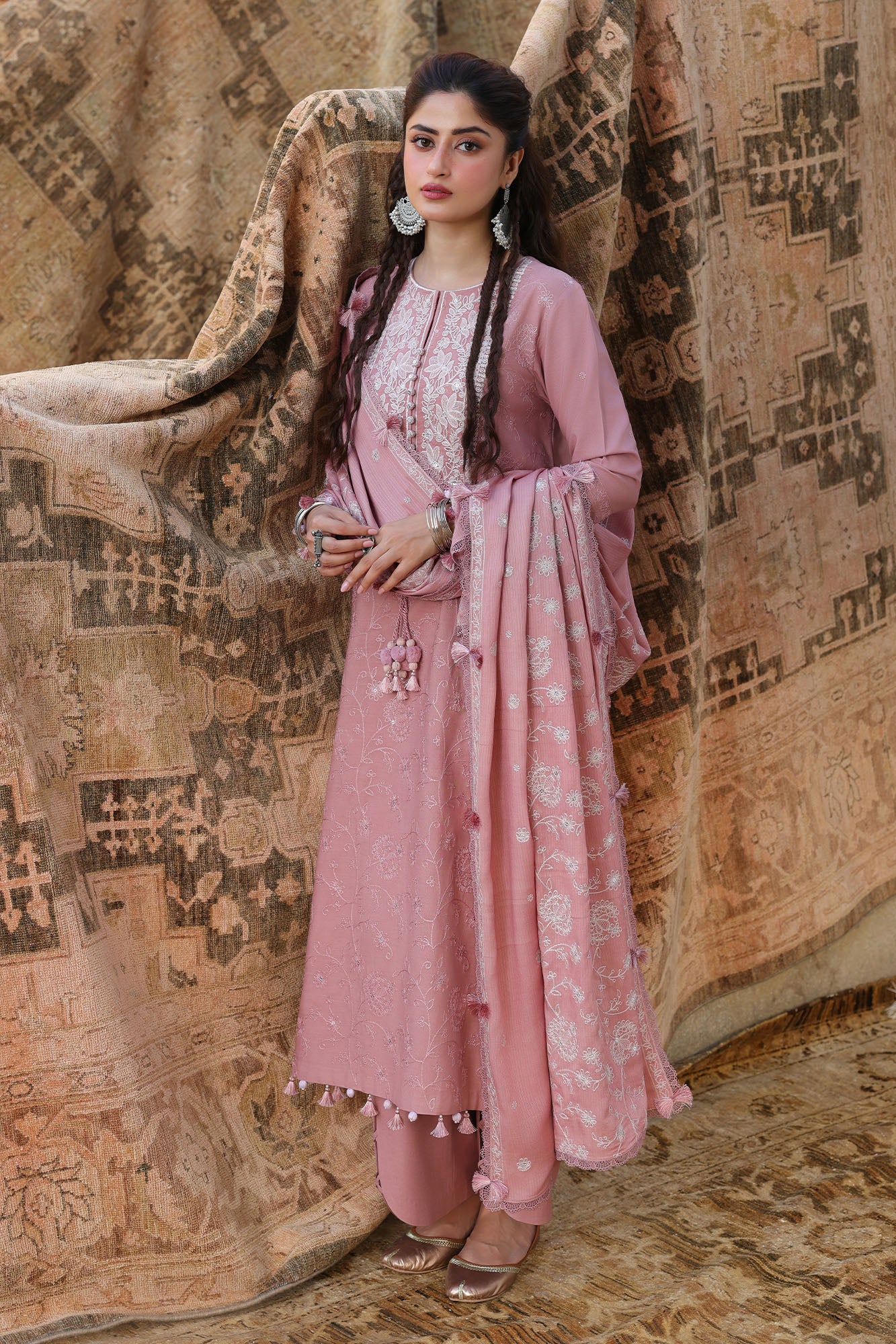 Untitled-1_0004_7i0a3312 Cross Stitch Winter Unstitched 26 ROSE MELODY-3PC LINEN EMBROIDERED SUIT