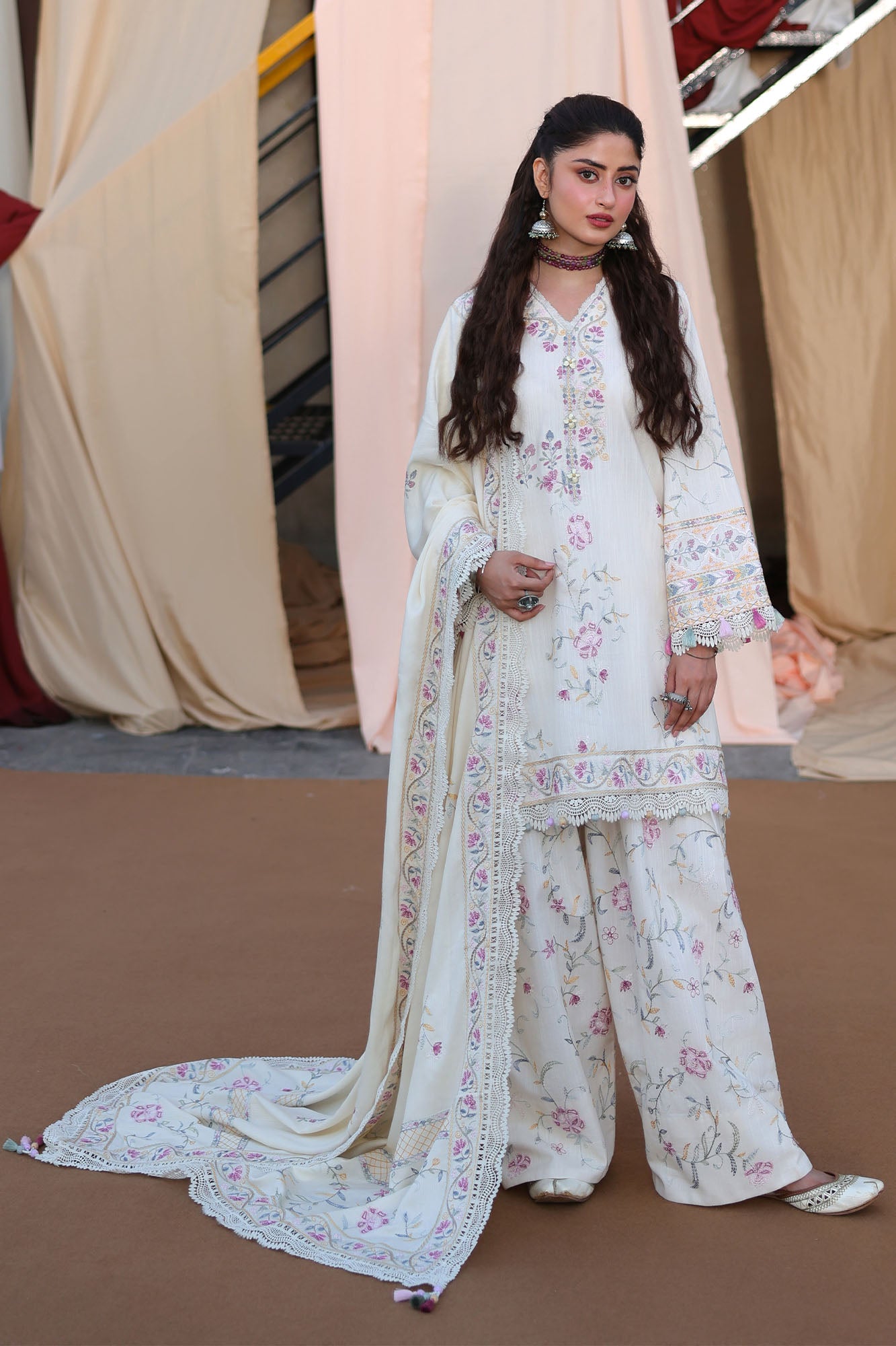 Untitled-1_0004_7i0a3721 Cross Stitch Winter Unstitched 26 ALABASTER BLOOM-3PC KHADDAR EMBROIDERED SUIT
