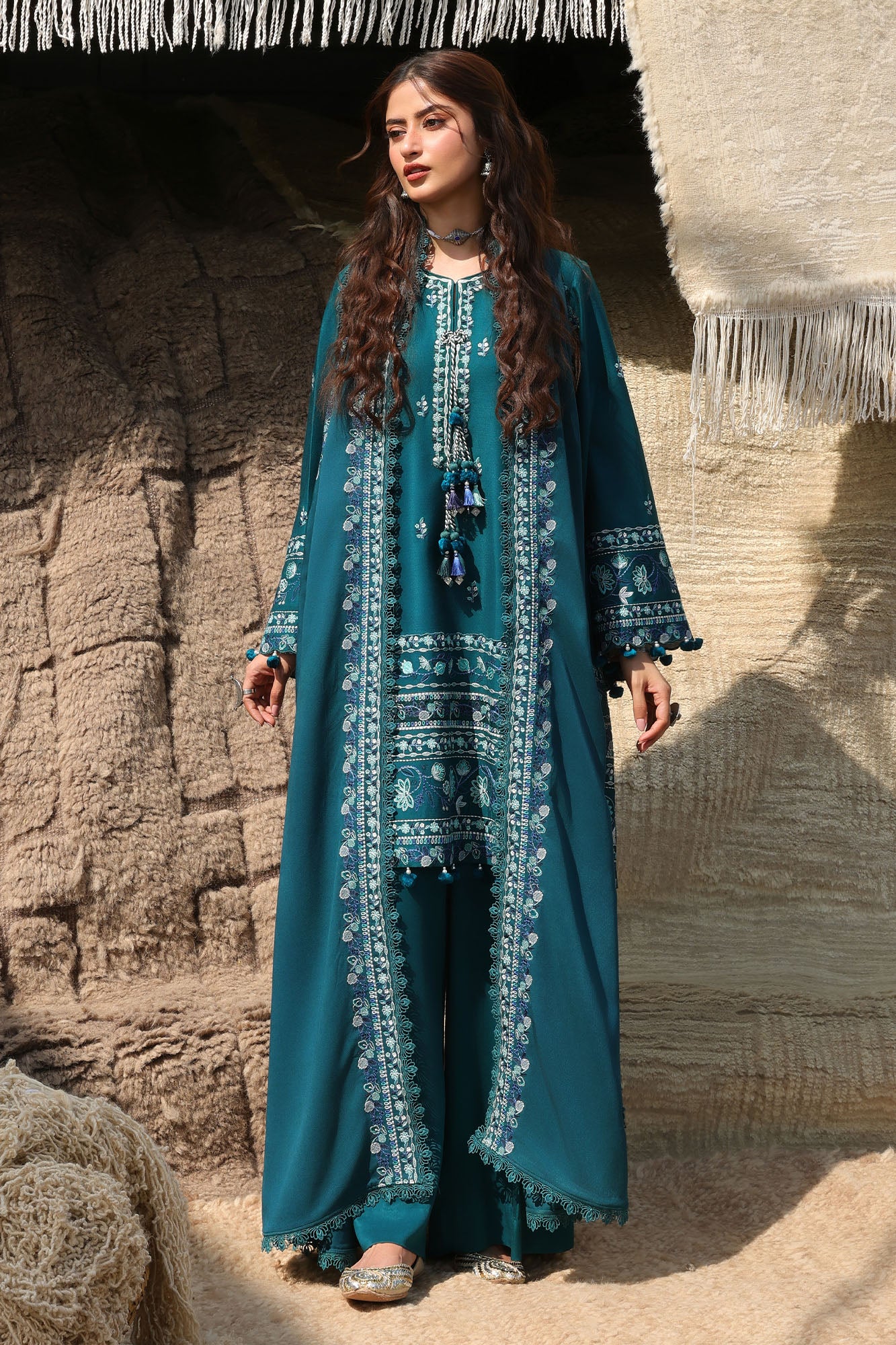 Untitled-1_0009_7i0a2795 Cross Stitch Winter Unstitched 26 INDIGO MUSE-3PC MARINA EMBROIDERED SUIT