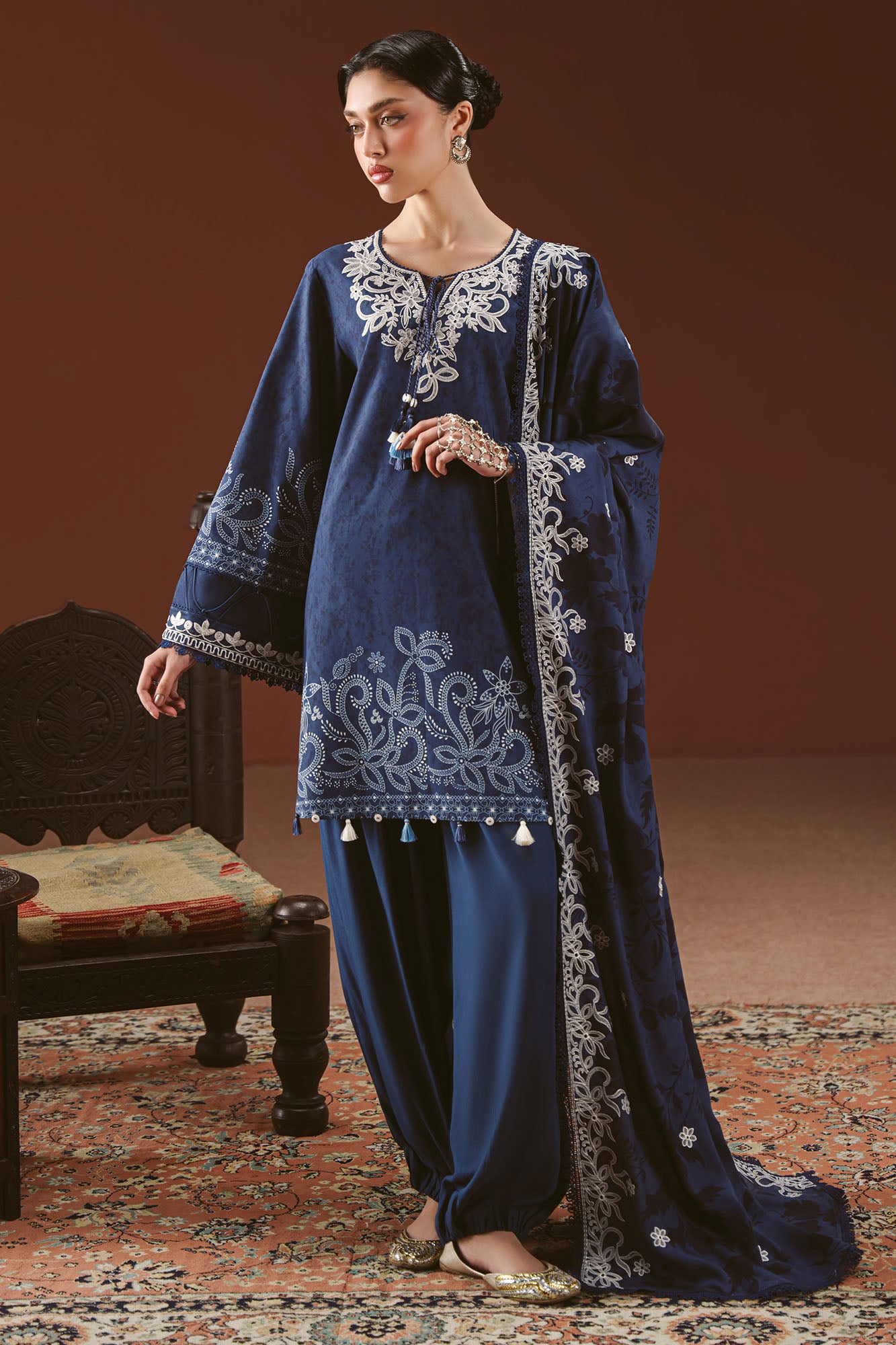 Untitled-1_0016_dsc02014 Cross Stitch Winter Unstitched 26 MISTED TEAL-3PC LINEN PRINTED SUIT