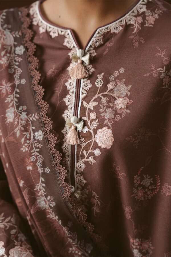 Untitled-1_0034_DSC01627 Cross Stitch Winter Unstitched 26 SHADOW TALE-3PC KHADDAR PRINTED SUIT– Untitled-1 0034 DSC01627