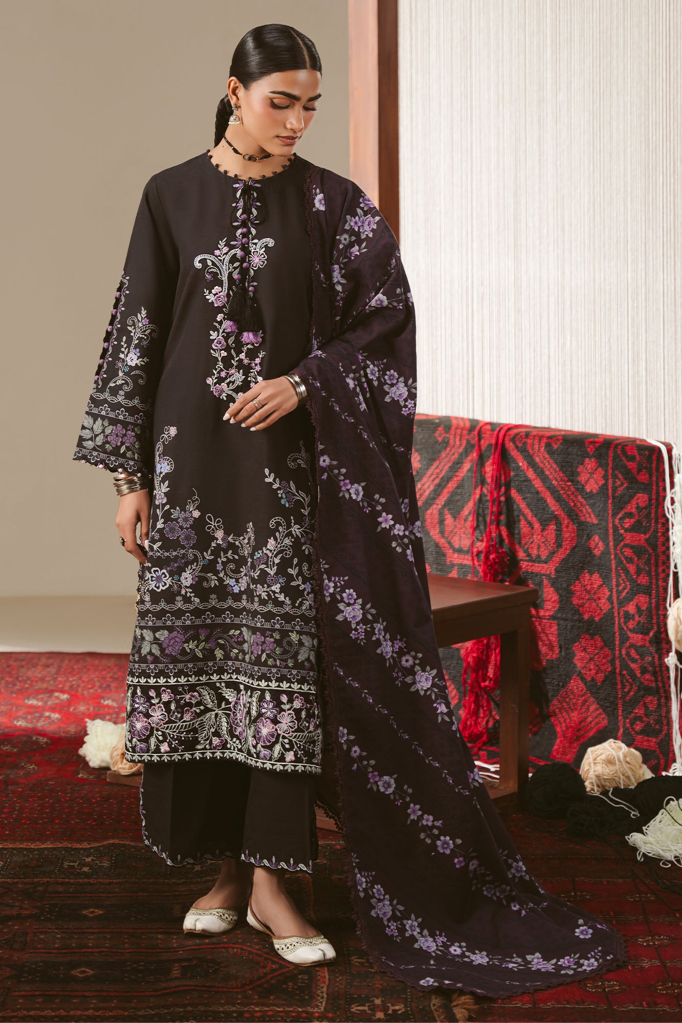 Untitled-1_0075_dsc00598 Cross Stitch Winter Unstitched 26 SABLE FLORET-3PC KHADDAR PRINTED SUIT