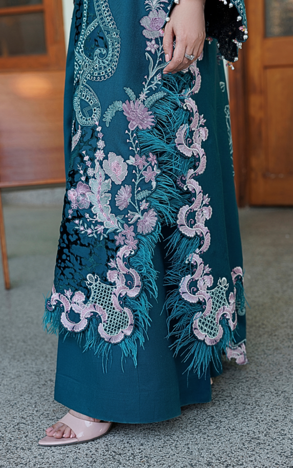 Wlxu-03_4 Asifa & Nabeel Plush Luxury Winter 26 Secret Garden (WLXU-03) | 3pcs Embroidered Unstitched Winter– WLXU-03 4