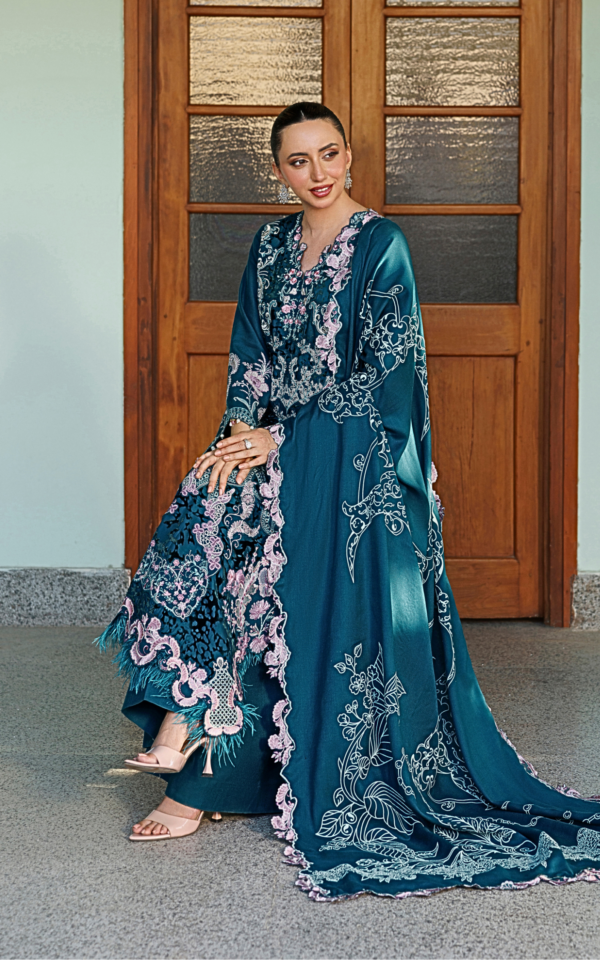Wlxu-03_5 Asifa & Nabeel Plush Luxury Winter 26 Secret Garden (WLXU-03) | 3pcs Embroidered Unstitched Winter– WLXU-03 5
