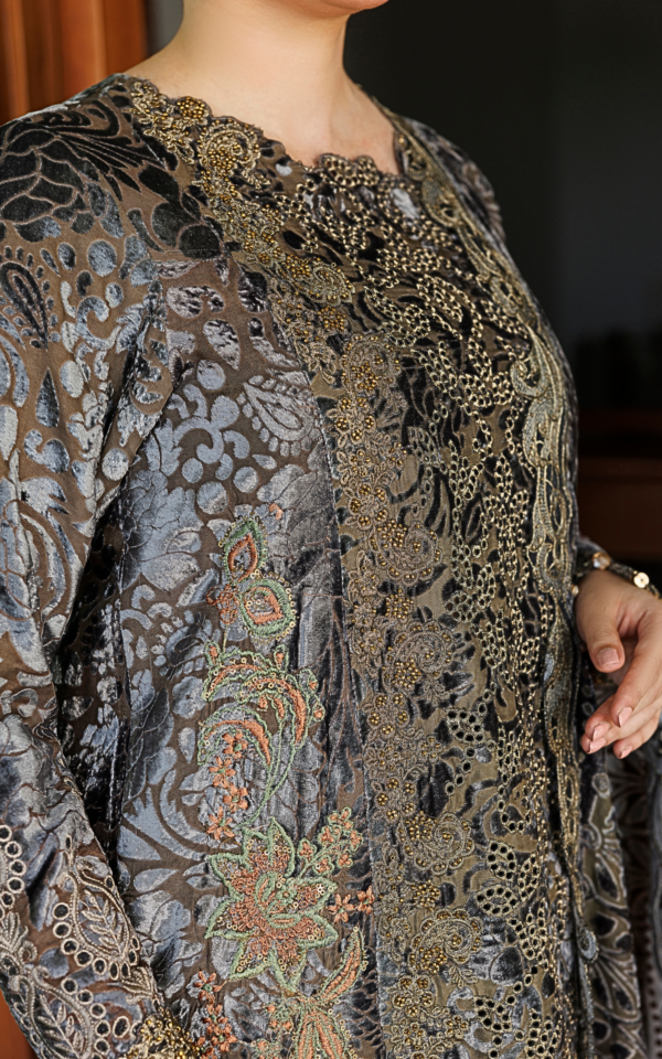Wlxu-05_2 Asifa & Nabeel Plush Luxury Winter 26 Magnolia (WLXU-05) | 3pcs Embroidered Unstitched Winter– WLXU-05 2