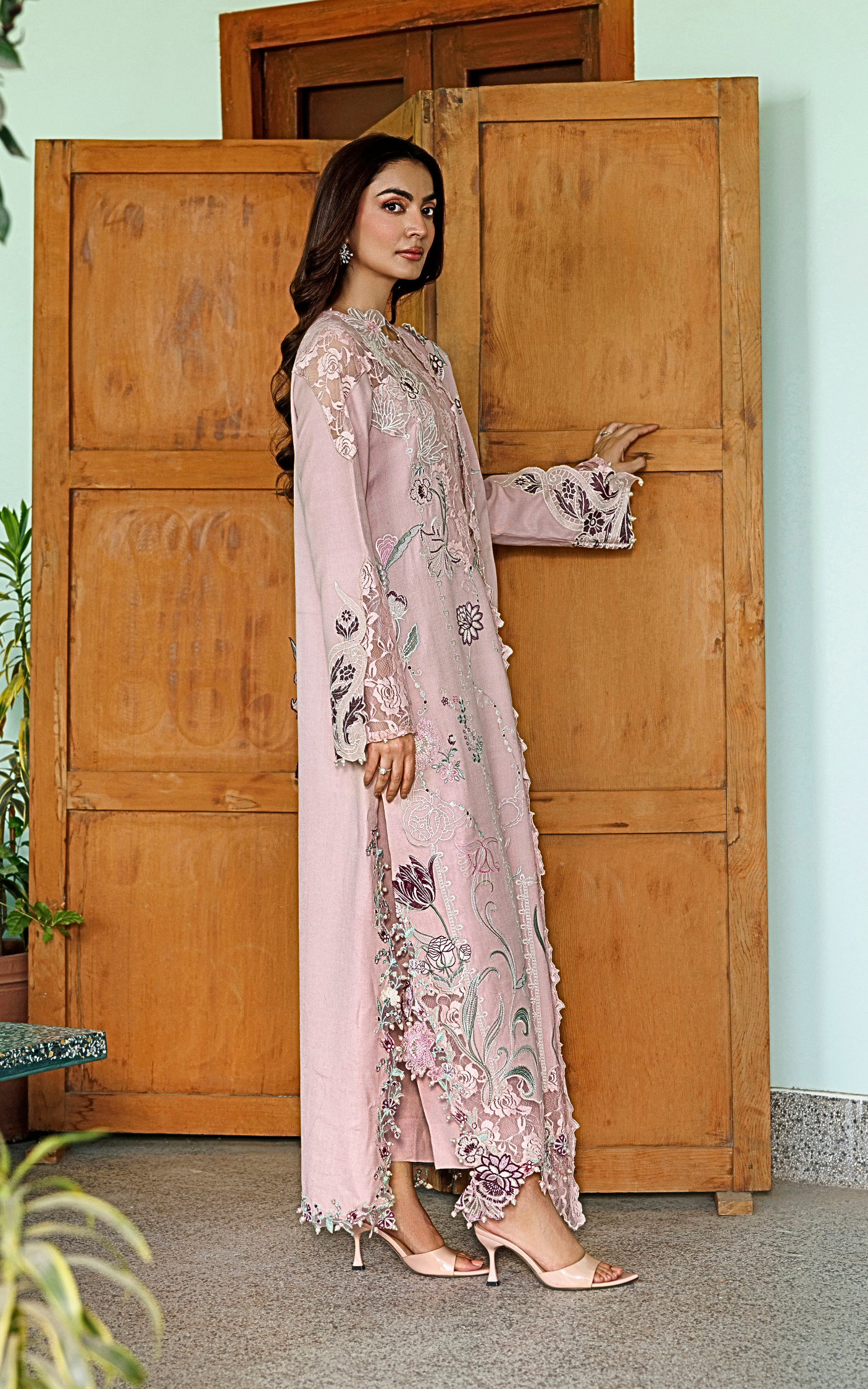 Wlxu-07_6 Asifa & Nabeel Plush Luxury Winter 26 Winter Rose (WLXU-07) | 3pcs Embroidered Unstitched Winter– WLXU-07 6