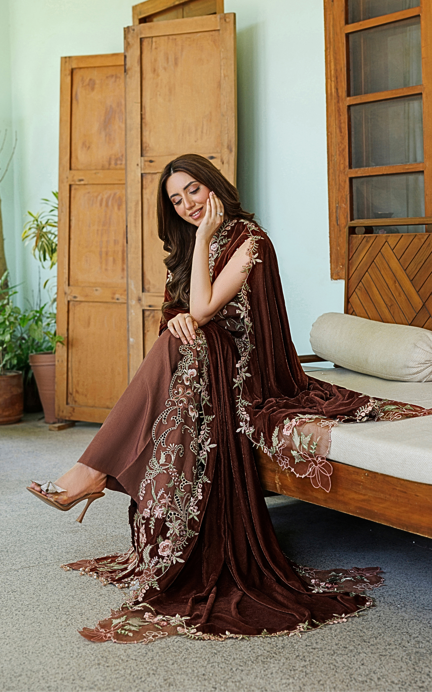 Wlxu-10_6 Asifa & Nabeel Plush Luxury Winter 26 Ferin (WLXU-10) | 3pcs Embroidered Unstitched Winter– WLXU-10 6