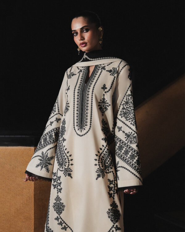 Jugnu Karandi AW26 Nigah– forweb 0032 DSC00334-ed