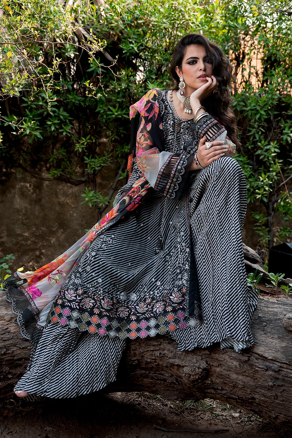 Charizma combination collection 3-pc unstitched embroidered chiffon collection vslw6-02– web 53 Charizma Combination Collection 3-PC Unstitched Embroidered Chiffon Collection VSLW6-02– web 53